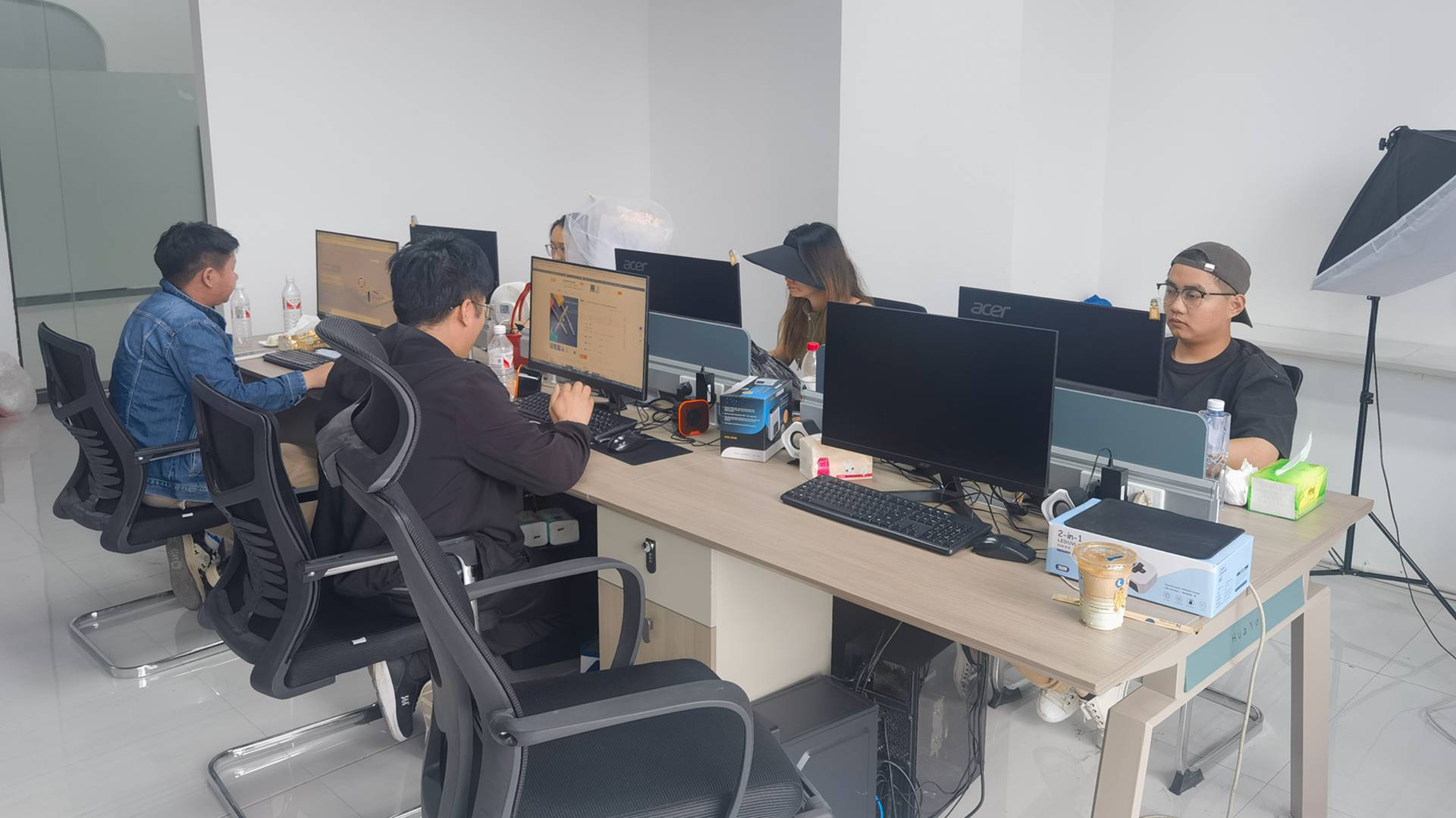 Yiwu Dikewei Electronics Co., Ltd. Nail Dust Collector