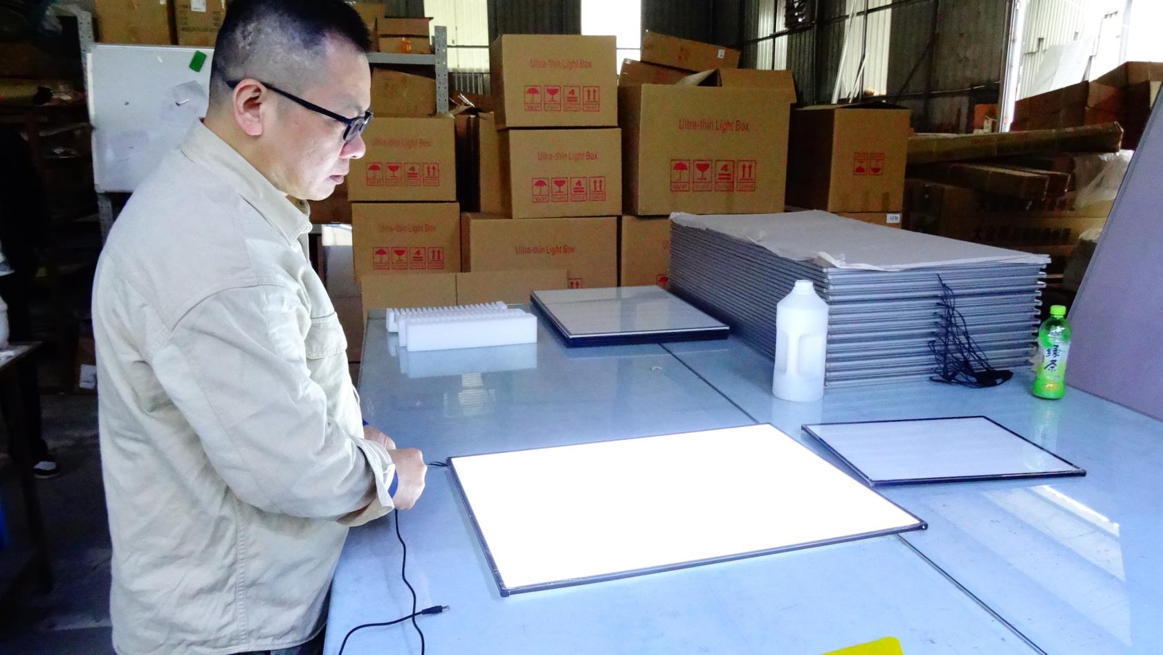 Guangzhou Dream Walker Advertising Co., Ltd. Neon Sign