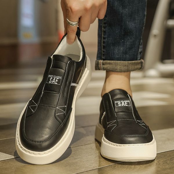 39-44 New Men Rubber Non-slip Sports Shoes Round Head Casual Breathable Leather Board Shoes