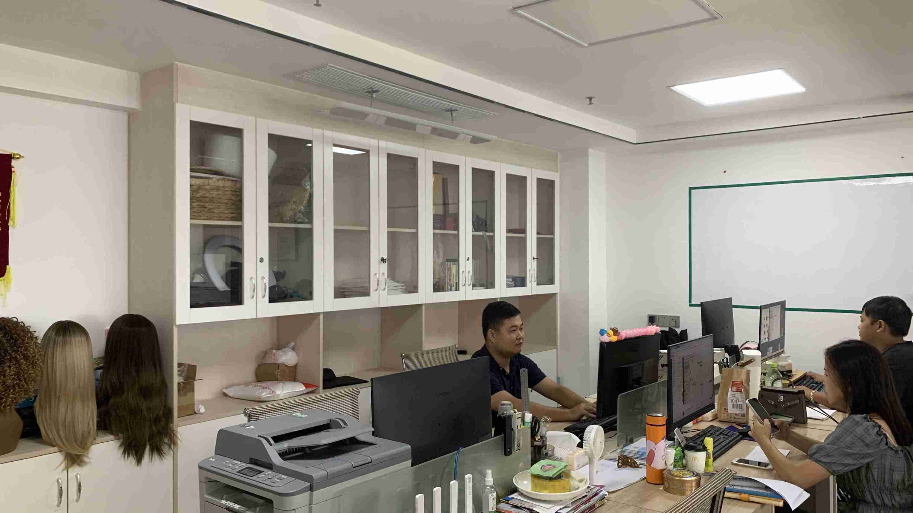 Maoming Beaty Trading Co., Ltd. factory image 5