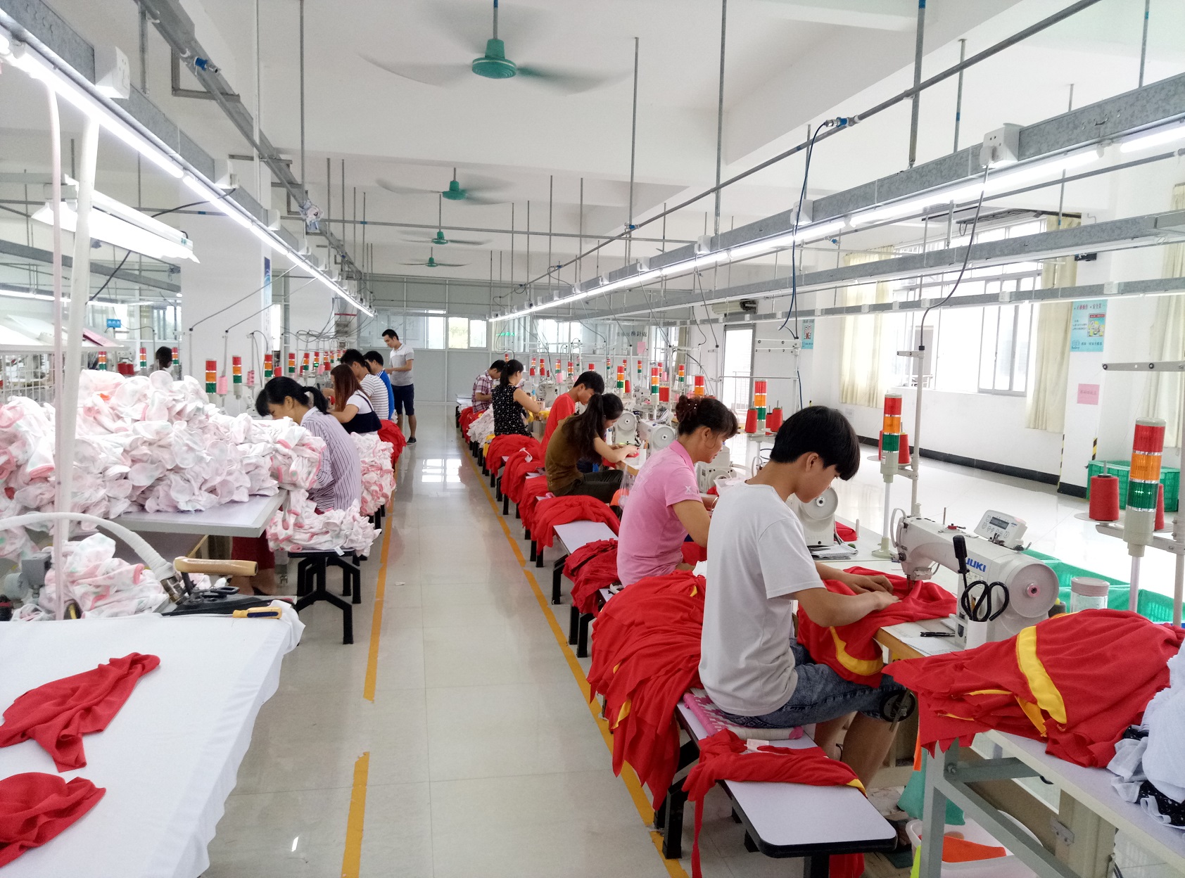 Guangxi Jinshuxiang Apparel Co., Ltd. women's jeans