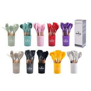 2024  Sustainable customization Set of 12 pieces Custom kitchen silicone cooking utensils set with wooden