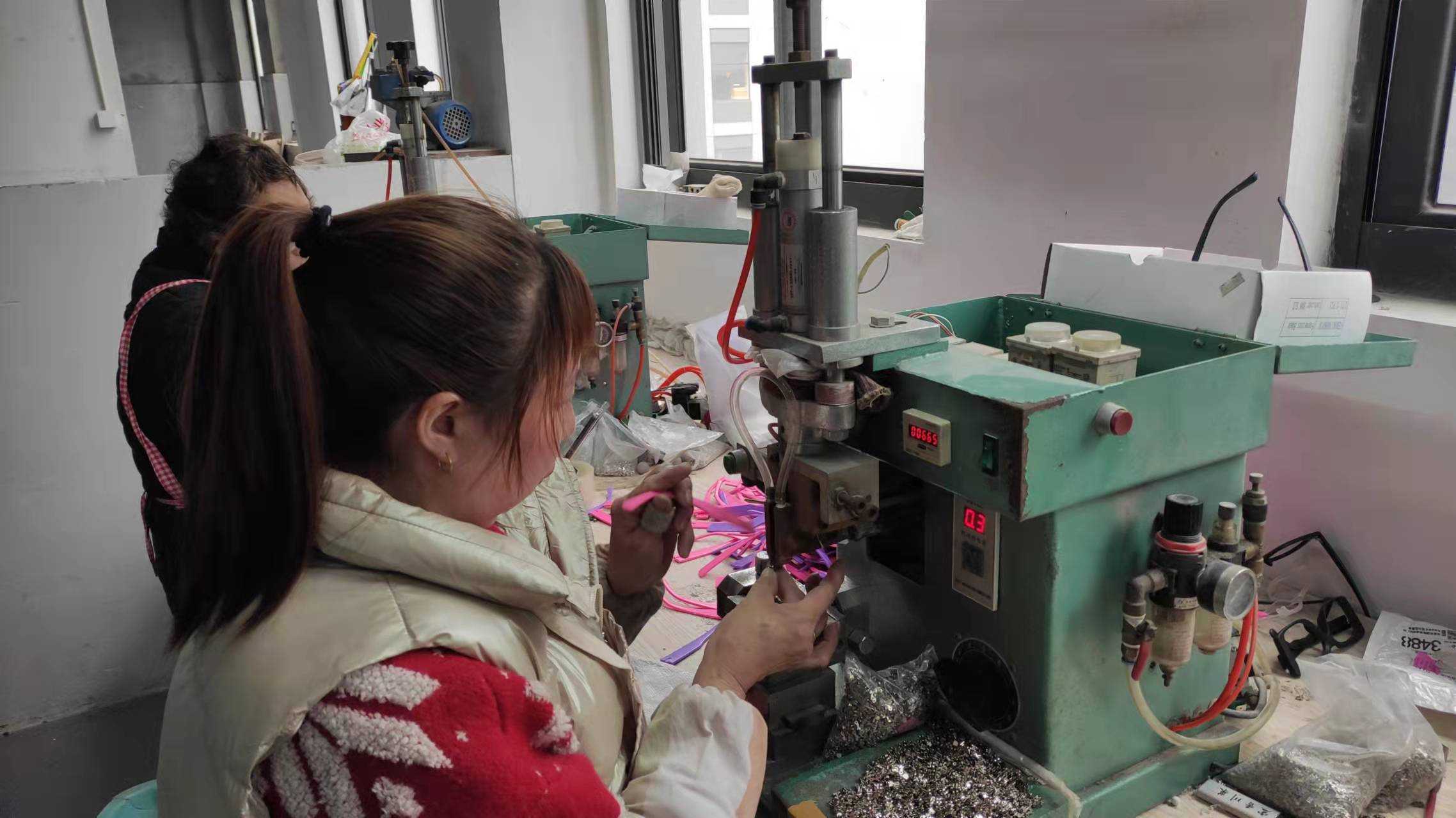 Yiwu Jinshi Trading Co., Ltd. Optical Frames