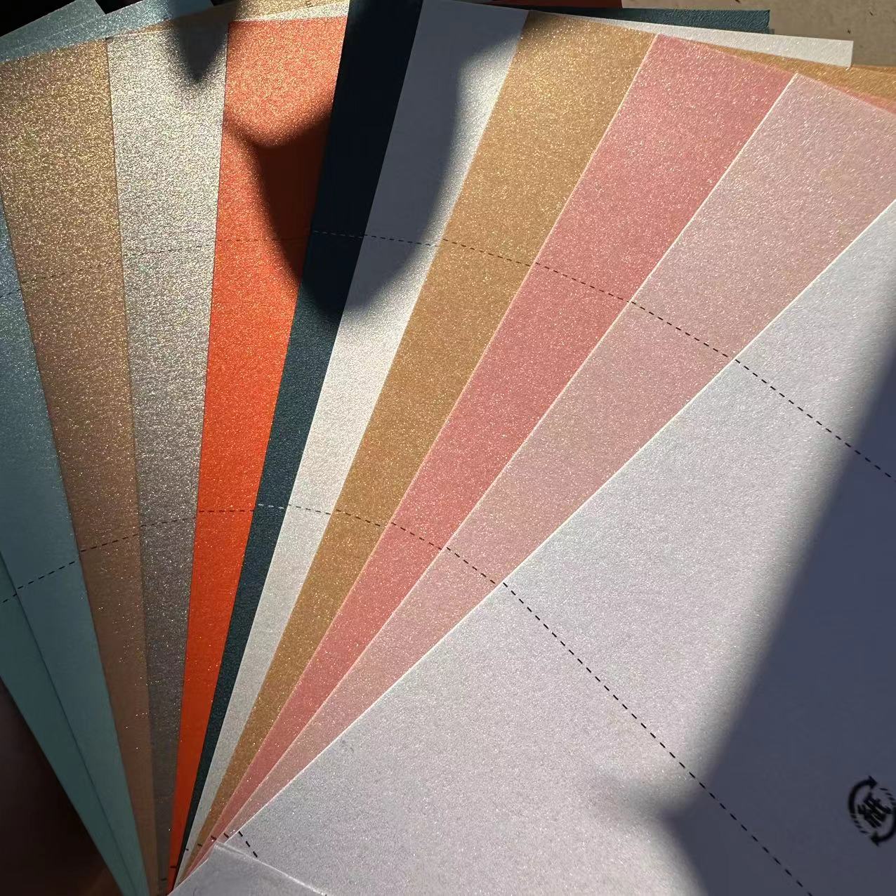 Qingdao Zhiguan Industry And Trade Co., Ltd. Decorative Design Colour Pearlescent Cardstock A4 Wedding Invitation 250g Pearl Paper