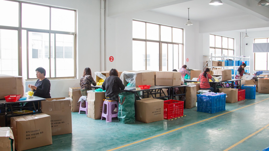 Ningbo Purly Imp. & Exp. Co., Ltd. Hair Brushes