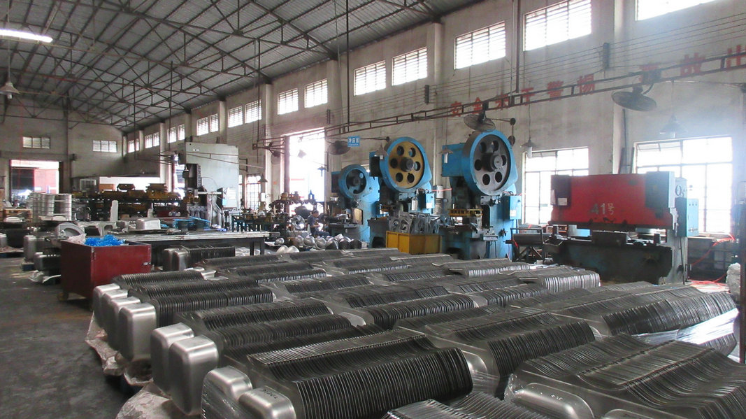 Jiangmen Pengjiang District Xinhe Stainless Steel Products Co., Ltd. Stainless Steel Kitchen Sink