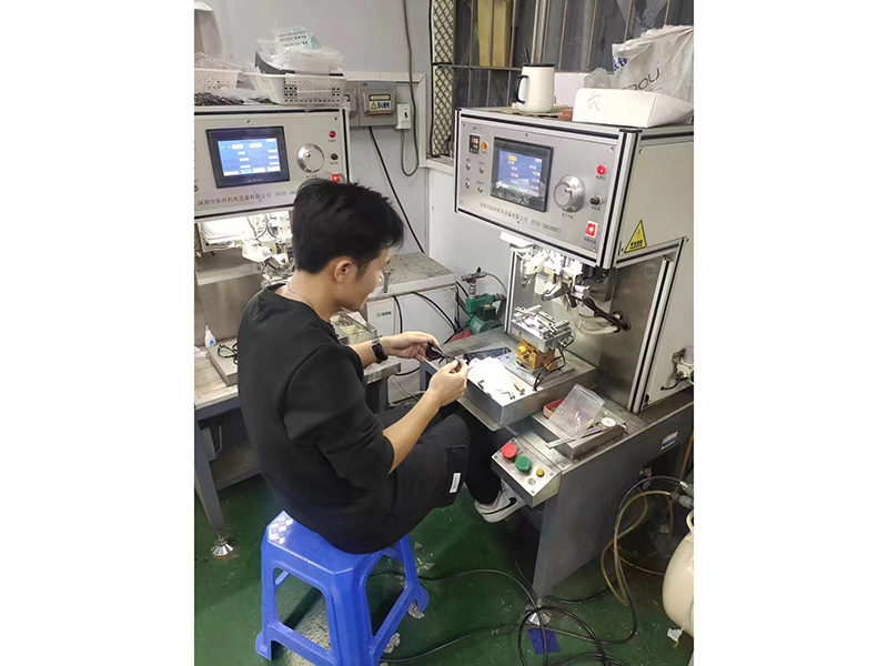 Dongguan Badanmu Eyewear Co., Ltd. Eyeglasses