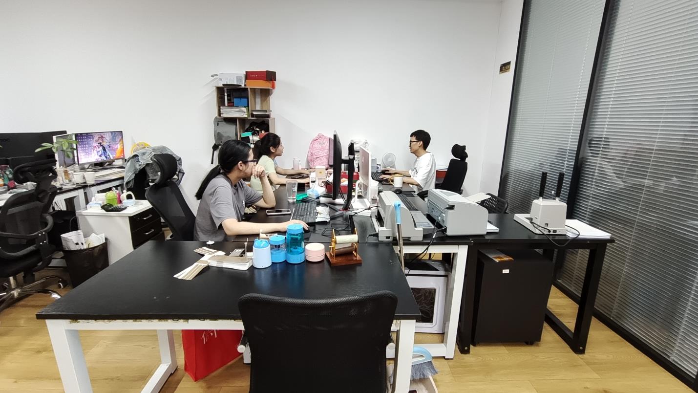 Ningbo Jinyi Import And Export Co., Ltd. Pens