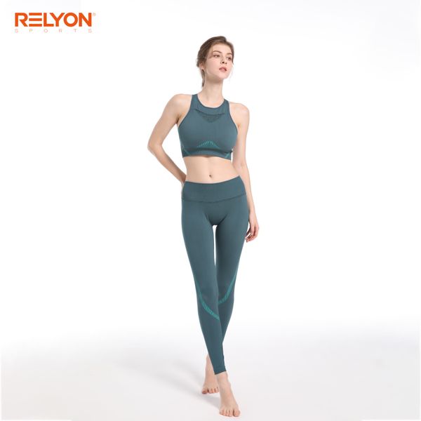 Wholesale Athletic Activewear Sports Clothes Seamless Workout Clothing Women Sportswear Yoga Wear Ladies Gym Fitness Sets