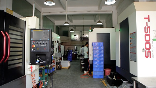 Dongguan Yuan Qian Hardware & Plastic Products Co., Ltd. Furniture plastic accessories