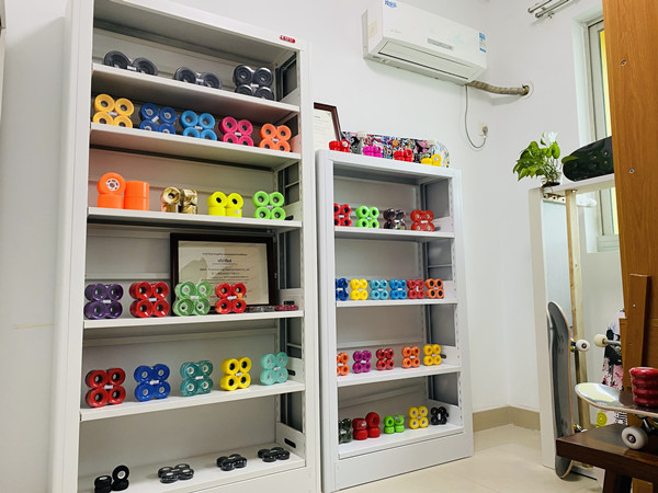 Xiamen Ronghangcheng Sports Equipment Co., Ltd. Roller skate