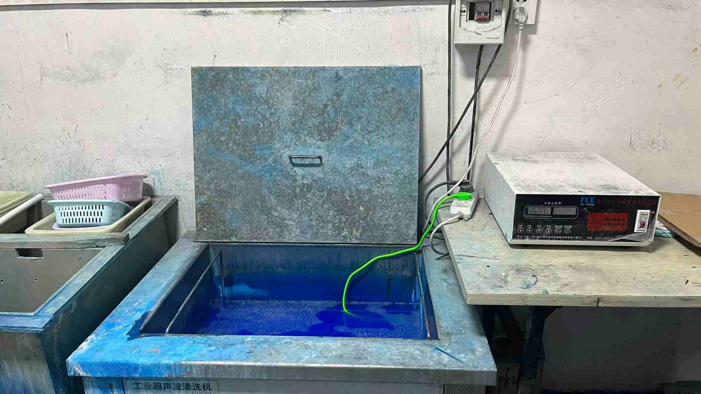 Laifeng Yijia Metal Crafts Co., Ltd. factory image 3