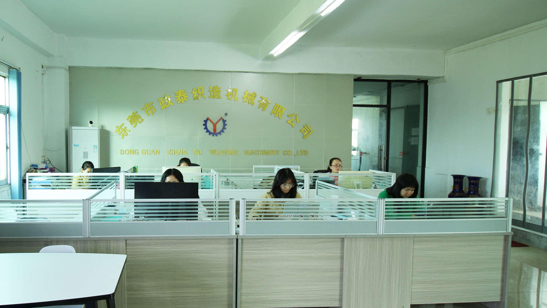 Dongguan Zhengtai Weaving Machinery Co., Ltd. factory image 3
