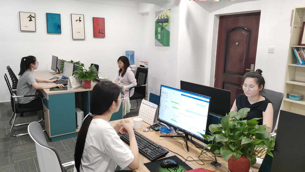 Henan Sunrise Technology Industry Co., Ltd. Truck campers