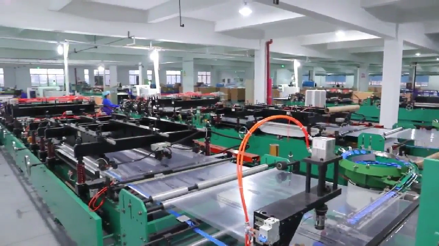 Yichang Heartkey International Trade Co., Ltd. Silicone Baking Mat