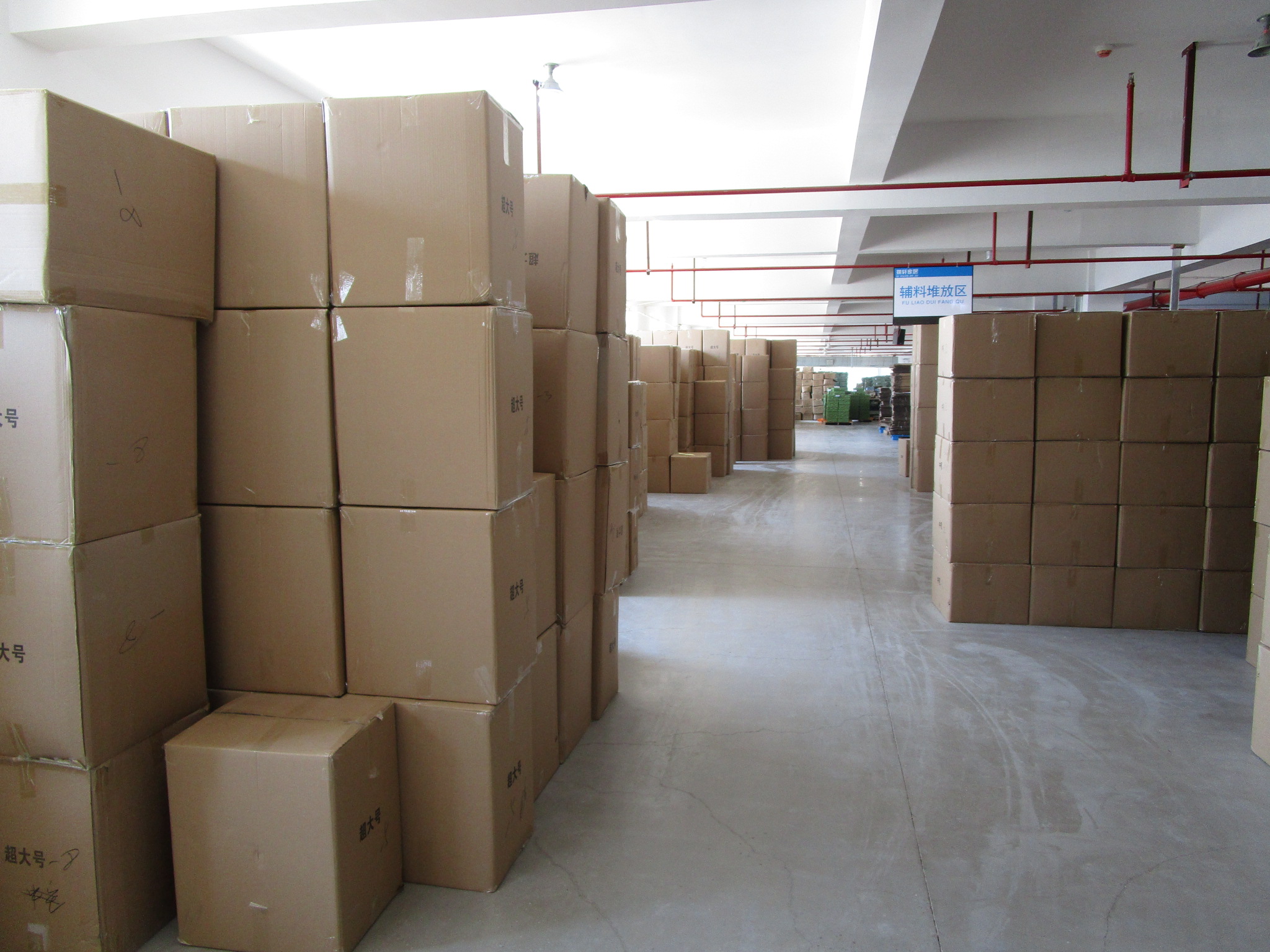 Yiwu Xinfujia Home Supplies Co., Ltd. factory image 3