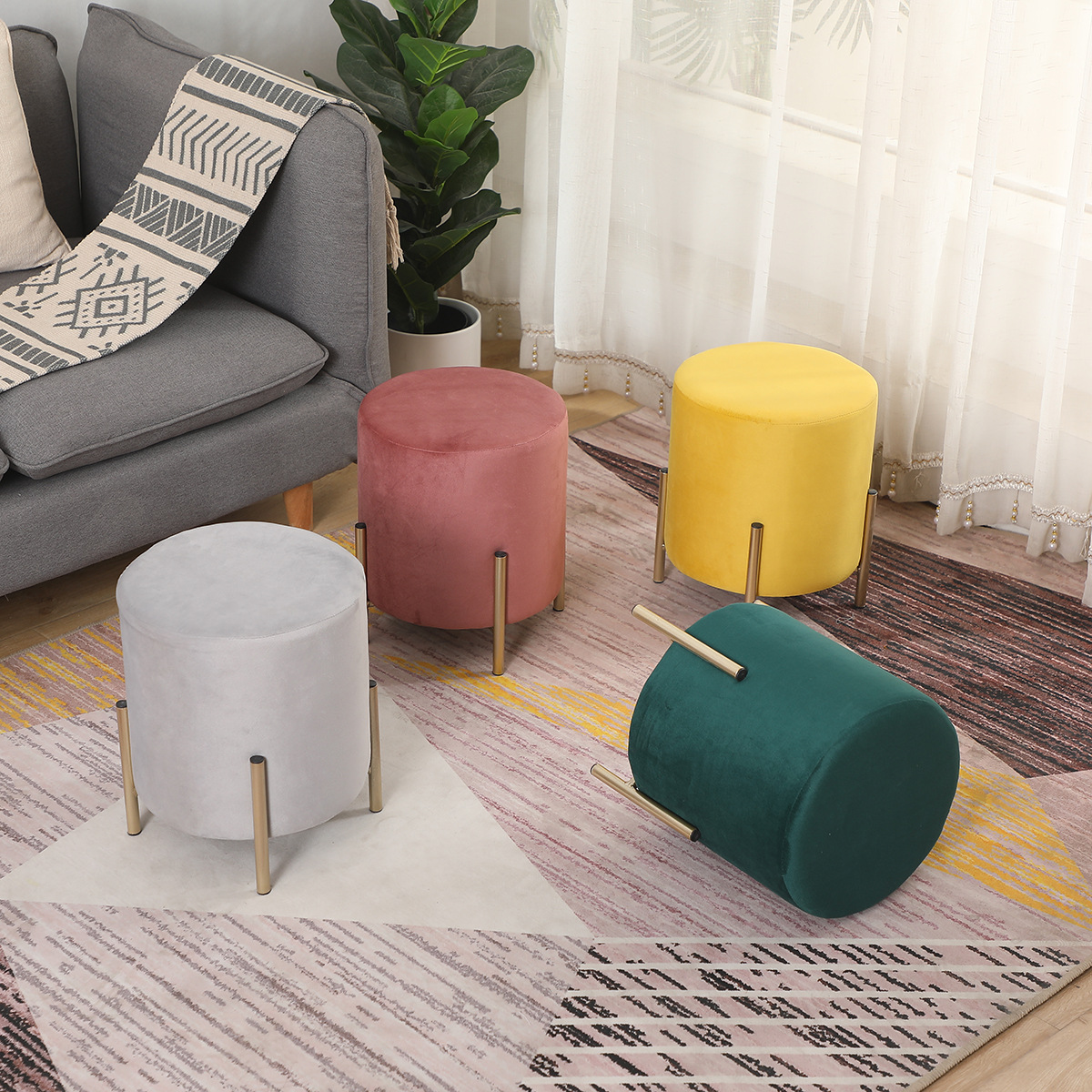 Customized Velvet Upholstered Round Stool Chair Modern Living Room Gold Metal Chairs Velvet Stools for Kids