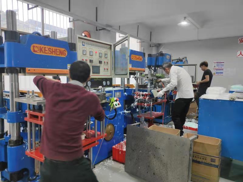 Dongguan Vichi Technology Co., Ltd. silicone sippy cup