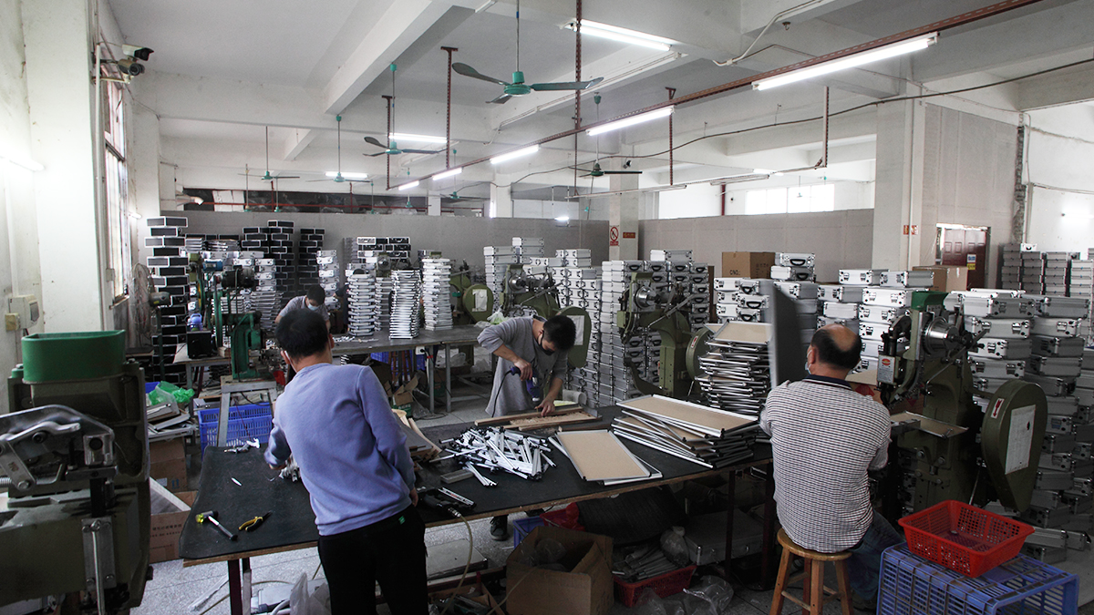 Enping Lihong Packaging Factory factory image 1