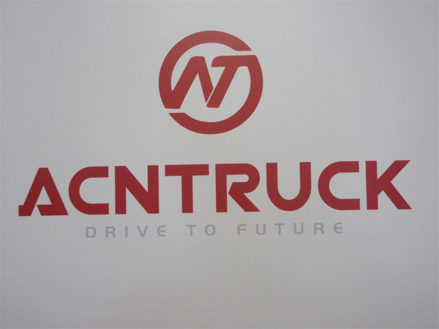 Acntruck Vehicle & Machinery (Shanghai) Co., Ltd. Excavators