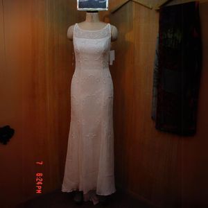 White Christian Wedding Dress Hand Beaded Sleeveless Floor Length with Train Tulle Chiffon for Your Special Day