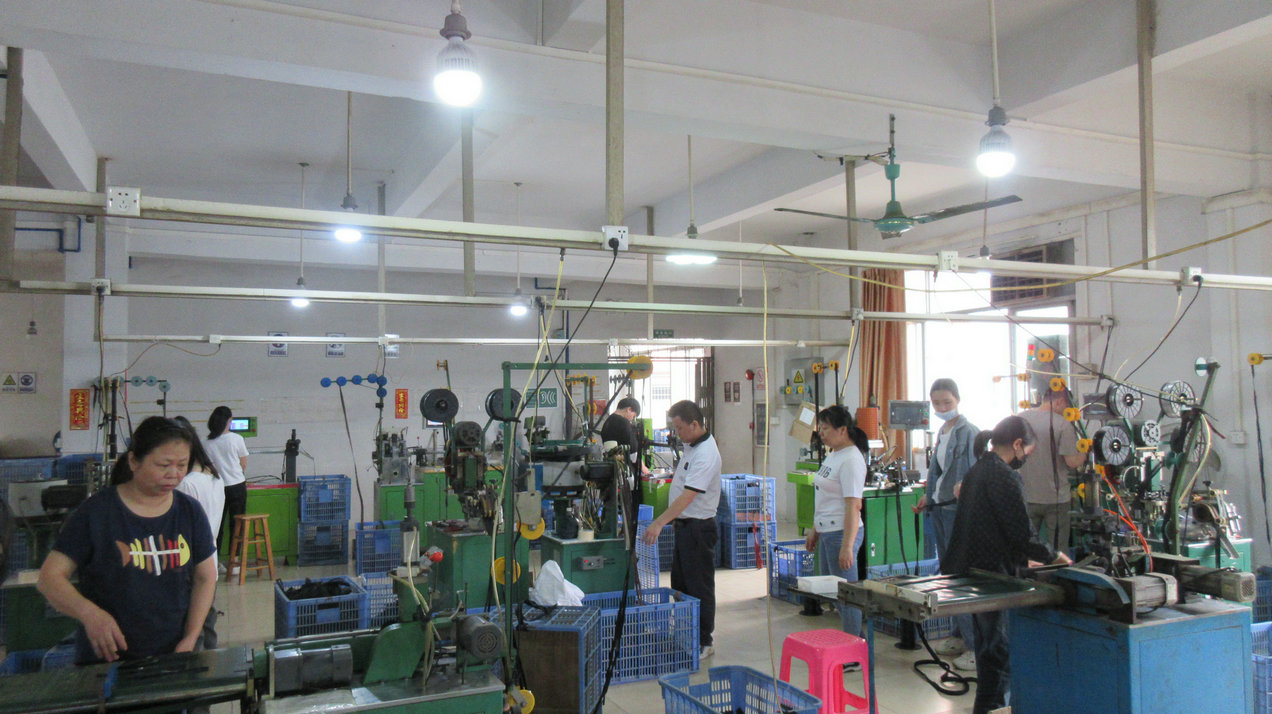 Guangzhou Jiaxin Shoe Material Co., Ltd. Zipper Sliders