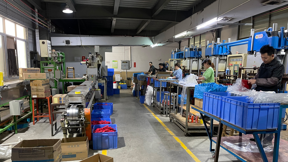 Yangjiang Hongna Industry and Trade Co., Ltd. Kitchen Utensils