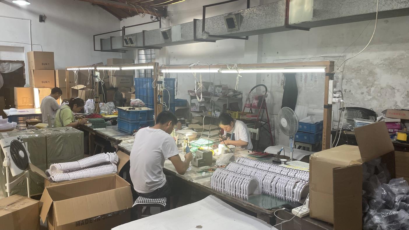 Yuyao Kaiman Electric Appliance Co., Ltd. Nail Vacuum Cleaner
