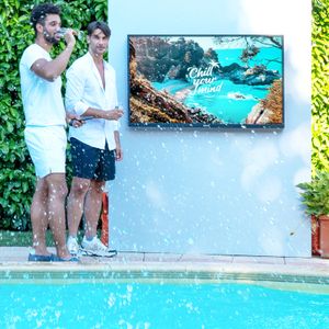 4K UHD 43 inch Outdoor Smart TV Waterproof High Brightness LED TV with Double Speaker Supports Wireless Connection & Wi-Fi