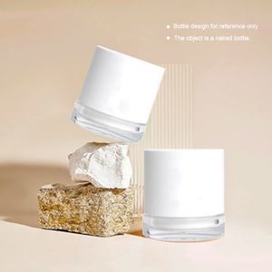 Custom 30g 50g Plastic Bottles Cosmetic Packaging Face Empty Cream Lotion Eye Cream Vacuum Empty bottle with Spoon