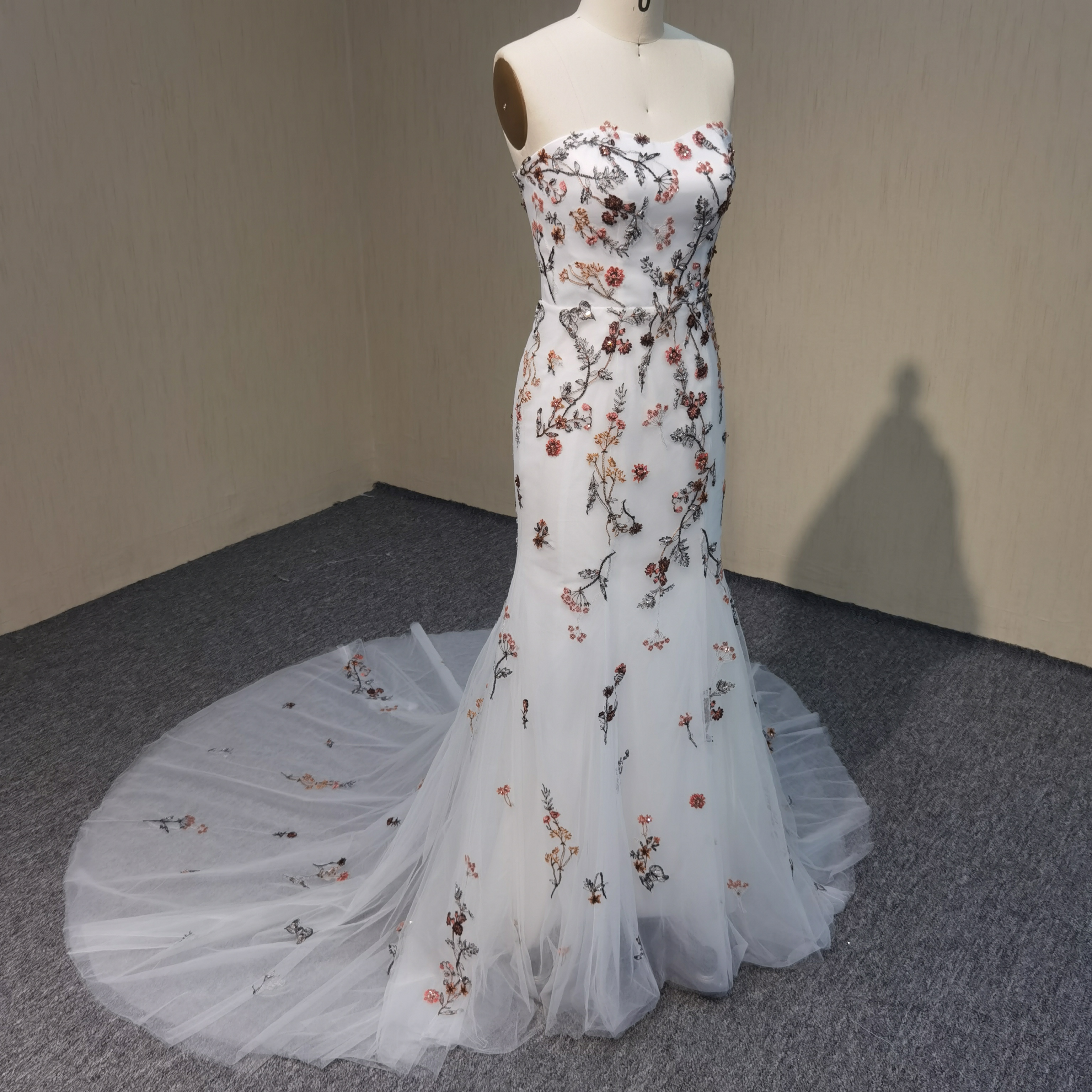 Shanghai Zhongqi Environmental Protection Technology Co., Ltd. Detachable sleeves wedding dress Elegant evening dress Lace Applique bridal dress