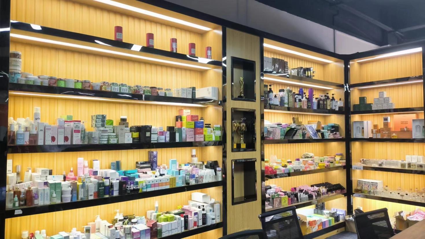Guangzhou Fantesy Biotechnology Co., Ltd. Face Serum