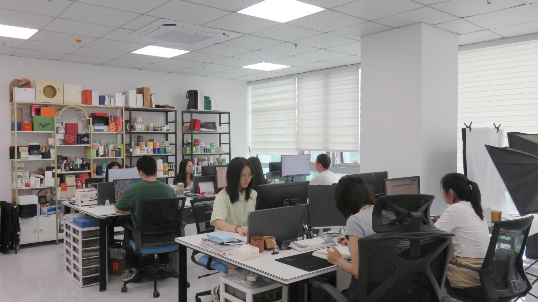Shenzhen Little Orange Digital Printing Technology Co., Ltd. factory image 2
