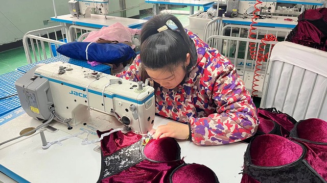 Yiwu Mascots Cosplay Culture Development Co., Ltd. Party Costumes
