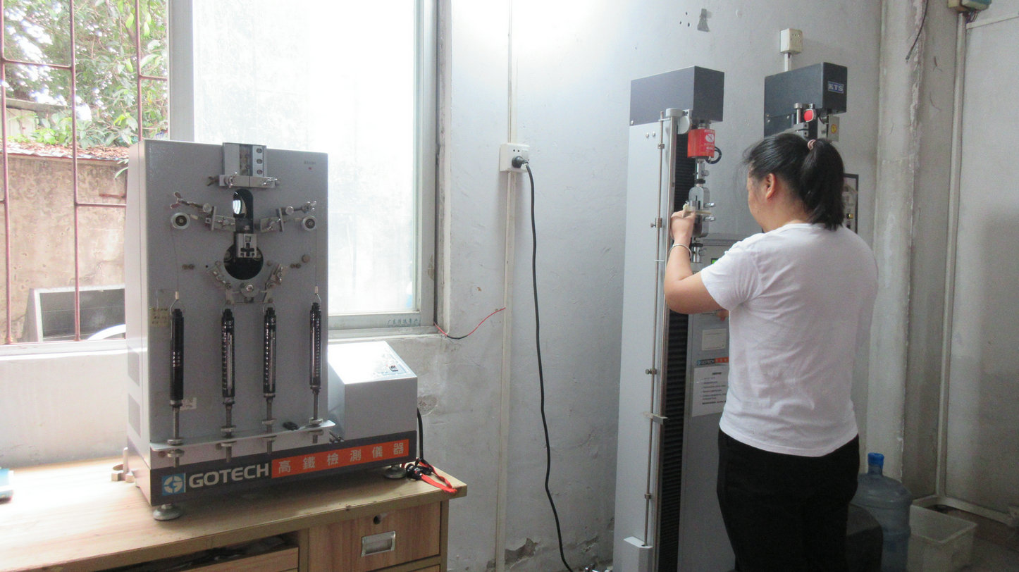 Guangzhou Jiaxin Shoe Material Co., Ltd. Plastic Zippers