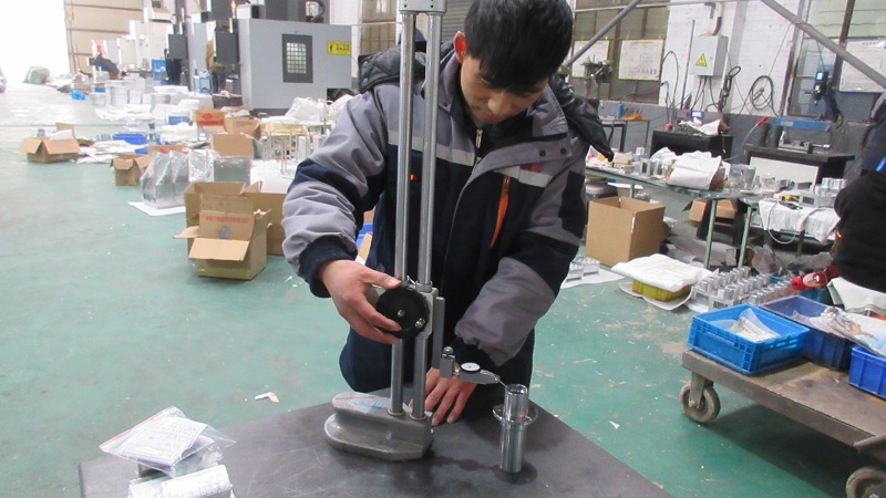 Zhengzhou Hepeng Precision Machinery Equipment Co., Ltd. factory image 4