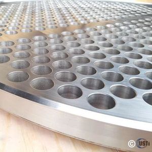 Titanium Clad Steel Plate / Sheet / Tube Sheet