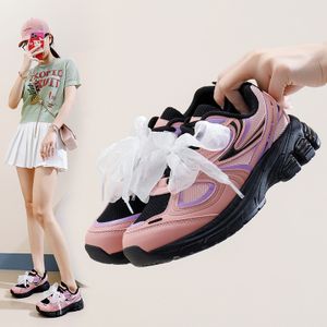 New Cute Fashion Sneakers Lady Breathable Thick Sole Non-slip Trainers Walking Style Shoes Casual Shoes Women Women's Sneaker
