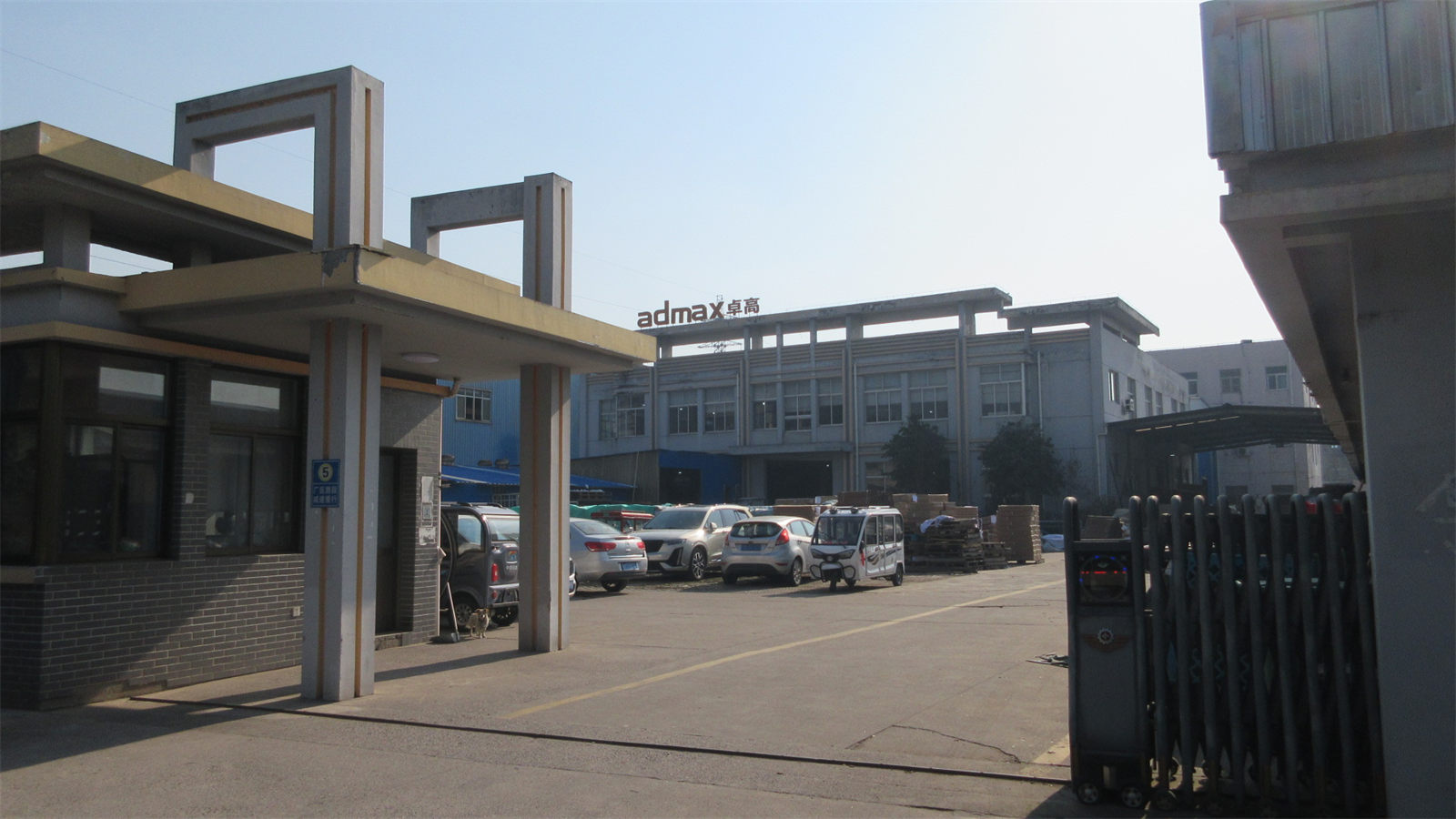 Taizhou Kuaier Exhibition Equipment Co., Ltd. Fabric Tube Displays