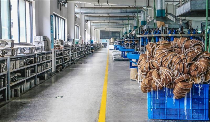 Huidong Huangbu Town Yumao Shoes Factory high-heeled shoes
