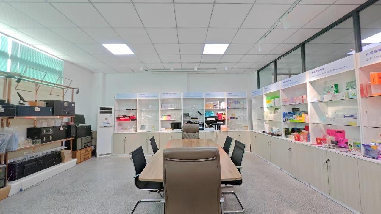 Guangzhou Xilong Plastic & Hareware Ltd. factory image 4