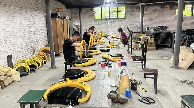 Chongqing Zhike Intelligent Equipment Co., Ltd. Hydraulic security bollards