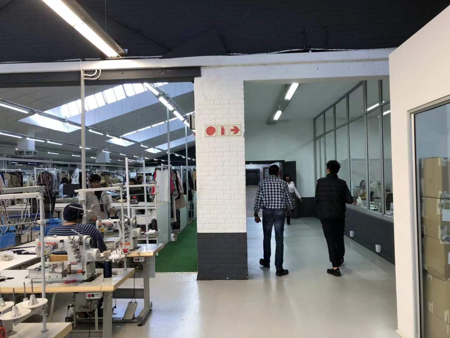 Yiwu Wangmi E-Commerce Firm Key chains