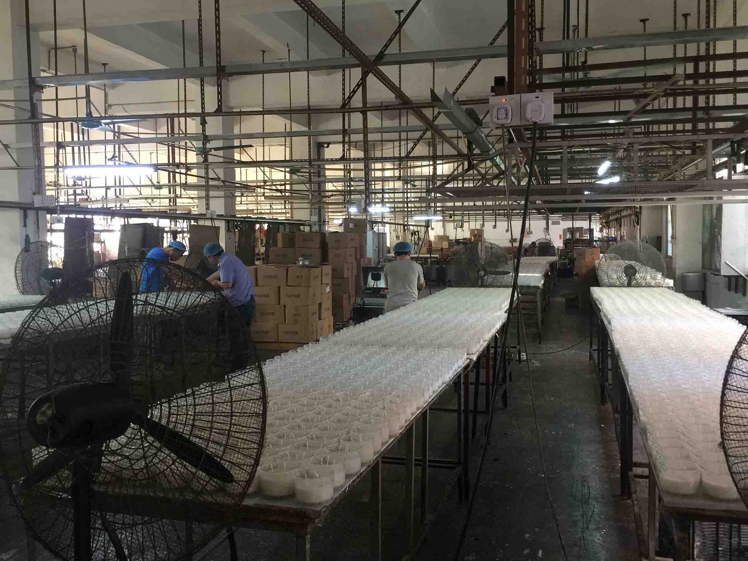 Dongguan Shun Bang Candles Products Co., Ltd. Tealight Candles