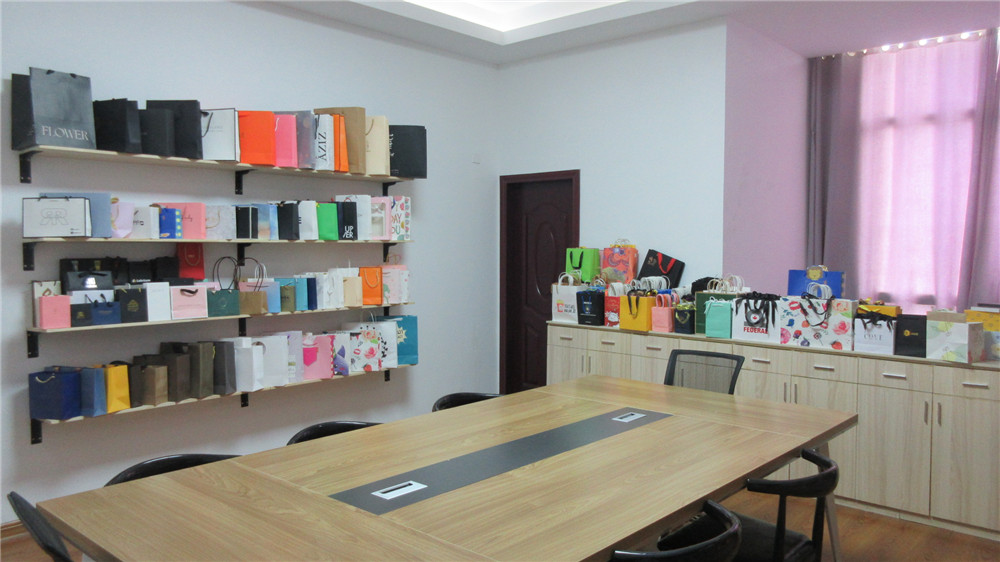 Fuzhou Fangjian Youpin Network Technology Co., Ltd. Kraft paper bags
