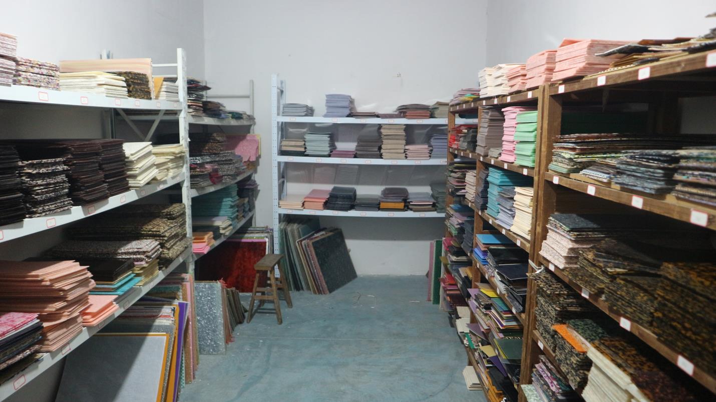 Yiwu Zhaoyi E-Business Firm Headdresses