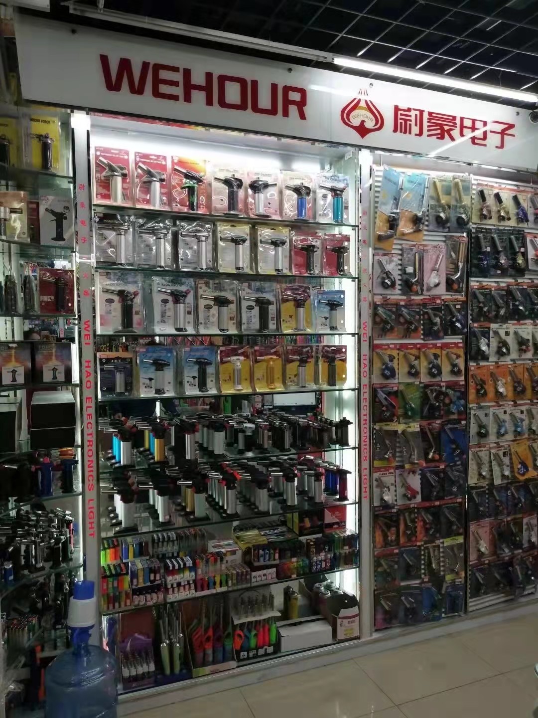 Zhejiang Yiwu Meijin Hardware Tools Co., Ltd. disposable lighters