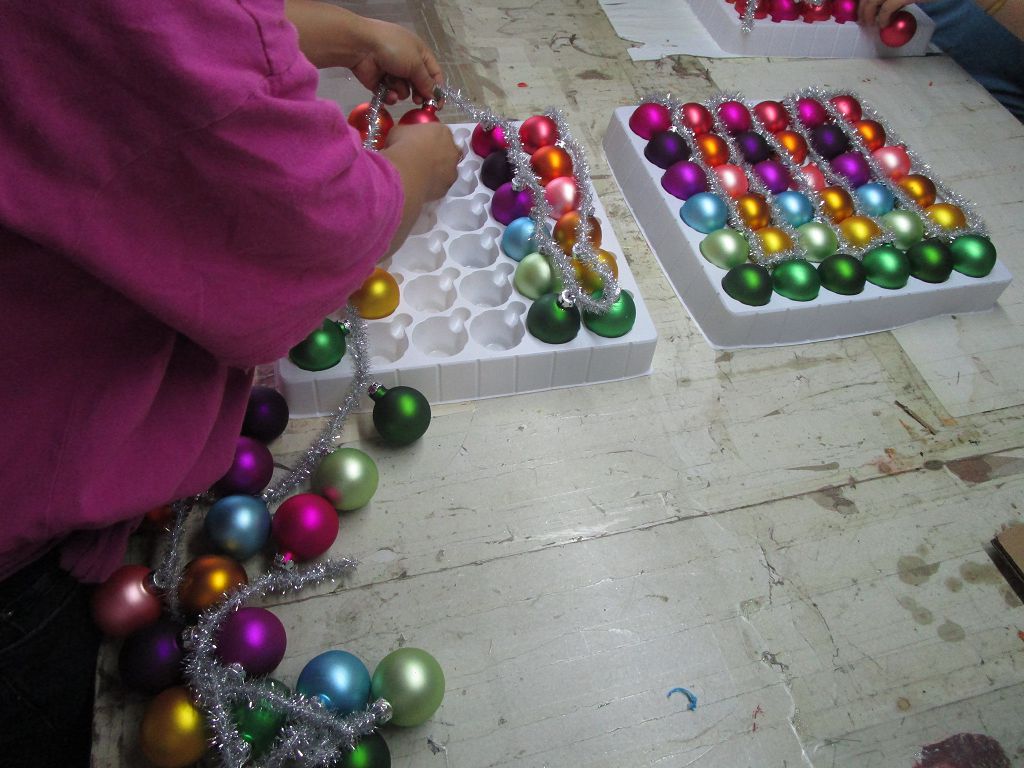 Yangzhou Artdragon Decorations Co., Ltd. factory image 5