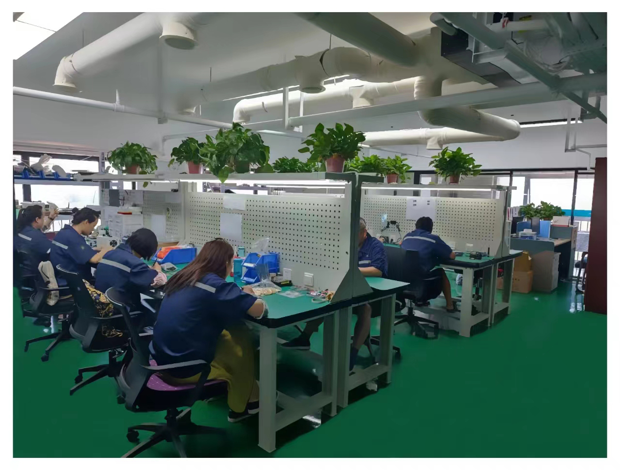 Xinland Laser Co., Ltd. Laser safety glasses