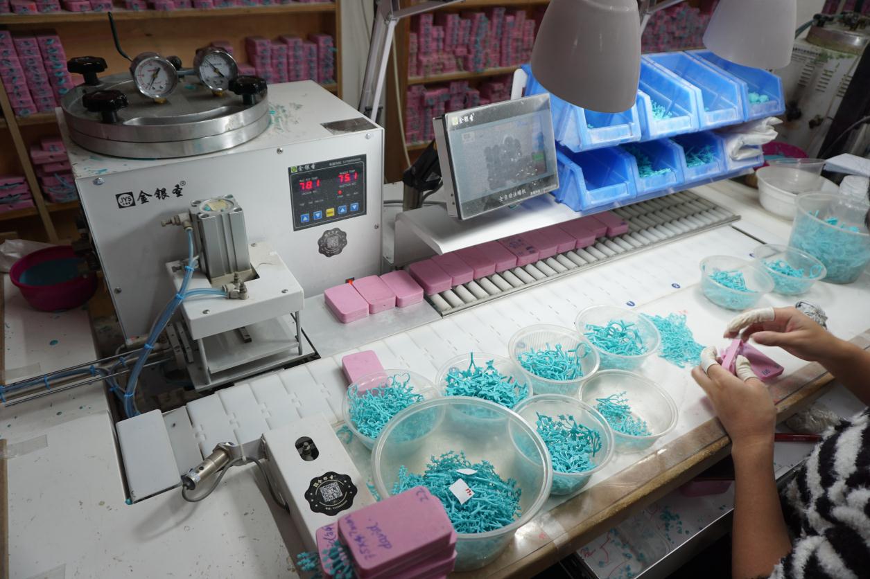 Haifeng Meilong Yinju Jewelry Factory silver earrings